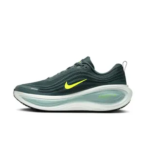Running shoes Nike Vomero Plus image-1