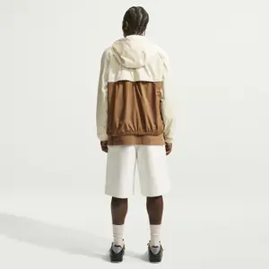 Gepolsterte Kapuzenjacke mit Reißverschluss Nike image-1
