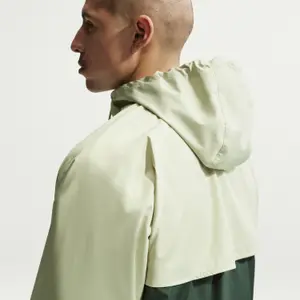 Gepolsterte Kapuzenjacke mit Reißverschluss Nike image-6