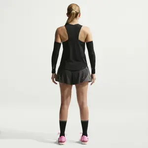 Damski tank top Nike AeroSwift image-1