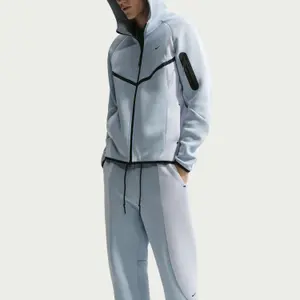 Pantalon de jogging à ourlet ouvert Nike image-4