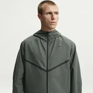 Coupe-vent Nike Tech image-2