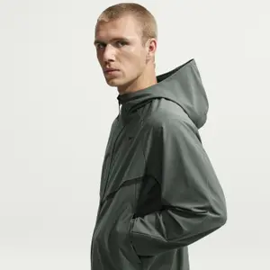 Coupe-vent Nike Tech image-4