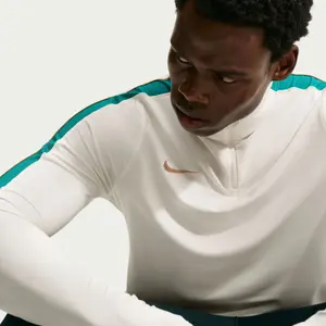 Haut d'entraînement Nike Strike image-4