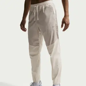 Långbyxor Nike Stride Repel image-2