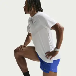 Korte broek met geïntegreerde onderbroek Nike Stride image-4