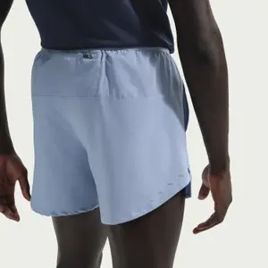 Pantalón corto tejidos Nike Stride Dri-Fit image-4