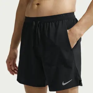 Kort Nike Stride image-1