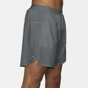 Shorts med integrerade underbyxor Nike Stride Dri-Fit image-3