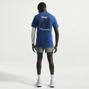 Shorts med integrerade underbyxor Nike Stride Dri-Fit image-1