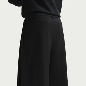 Calças Nike 24.7 PerfectStretch image-4