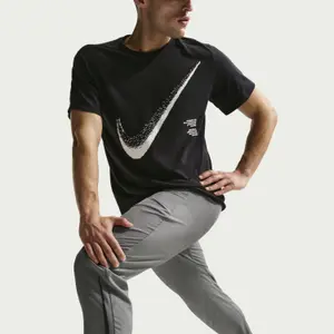 Pantalon de jogging Nike Form GFX image-3