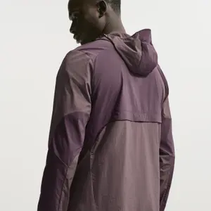 Veste de survêtement déperlante Nike Stride image-4