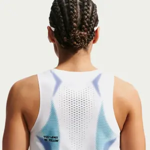 Débardeur femme Nike AeroSwift image-4