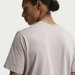 Camiseta clásica Nike image-3