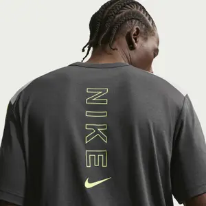 T-shirt Nike Sportswear image-3