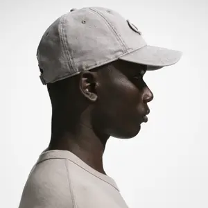 Cappellino da baseball con patch Nike image-1