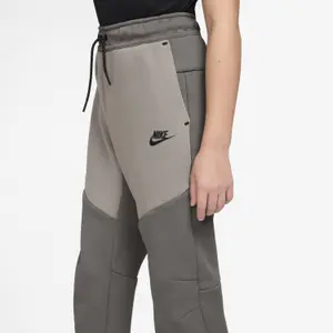 Spodnie dresowe dla dzieci Nike Tech Fleece image-2