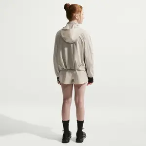 Casaco com capuz para rapariga Nike MAVN image-1