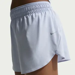Girl's shorts Nike MAVN image-2