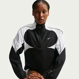 Women's waterproof jacket Nike Tempo Swoosh image-2