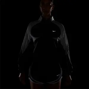 Women's waterproof jacket Nike Tempo Swoosh image-5
