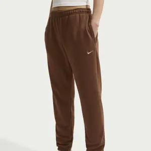Calças de jogging para mulher Nike Studio Fleece Medium Weight image-2