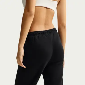 Hochtaillierte Jogginghose mit geöffnetem Saum für Frauen Nike Studio image-4