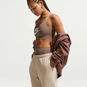 Hochtaillierte Jogginghose mit geöffnetem Saum für Frauen Nike Studio image-4