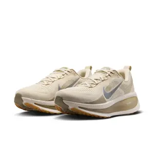 Running shoes Nike Vomero 18 image-2