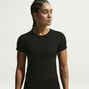 Women's seamless athletic top Nike Pro image-1