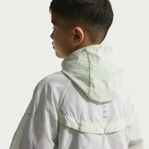 Kinder waterafstotende sportjack Nike Stride image-4