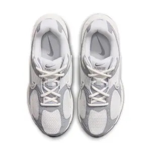Women's Sneakers Nike V5 RNR image-3