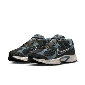 Baskets Nike V5 RNR image-2