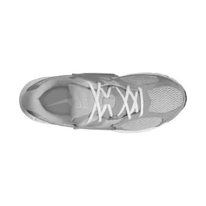 Baskets Nike V5 RNR image-2