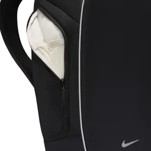 Sacola as costas Nike Commute image-6