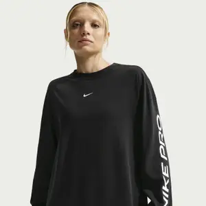 Camiseta de mujer Nike Dri-fit image-2