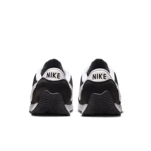 Buty sportowe damskie Nike Pacific Suede image-2