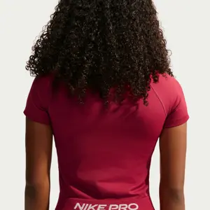 Women's T-shirt Nike Pro Seamless image-1