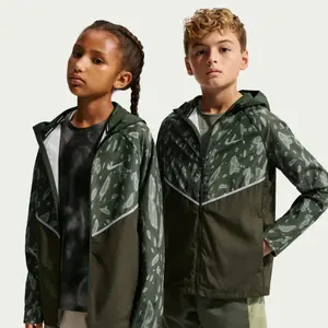 Waterproof hooded jacket for children Nike Miler image-5