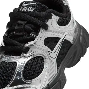Sapatilhas de bebés Nike V5 RNR image-6