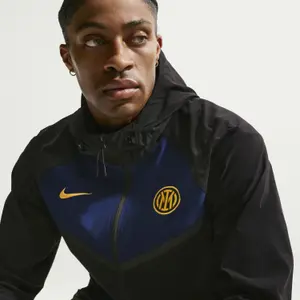Inter Mailand Trainingsjacke Tech 2026/27 image-4