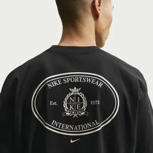 T-shirt med tryk på ryggen Nike image-3