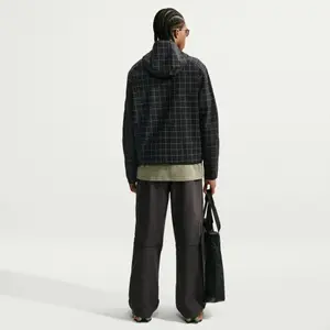Chaqueta con capucha Nike Tech image-3