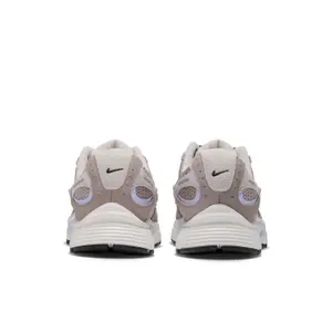 Women's Sneakers Nike V5 RNR Suede 2 image-4