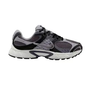 Buty sportowe damskie Nike V5 RNR Suede