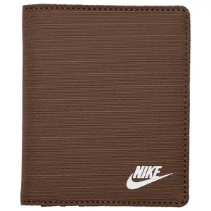 Portfolio Nike Club Fold image-0