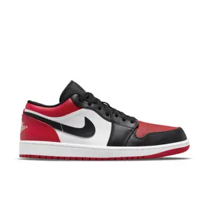 Baskets basses Nike Air Jordan 1 image-0