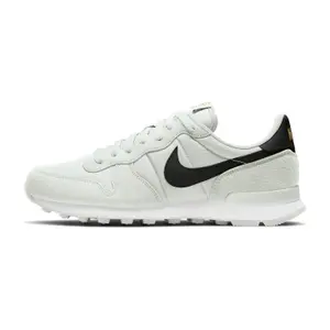 Formadores Nike Internationalist image-1