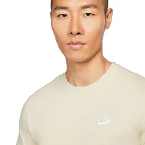 T-Shirt Nike Sportswear Club image-3